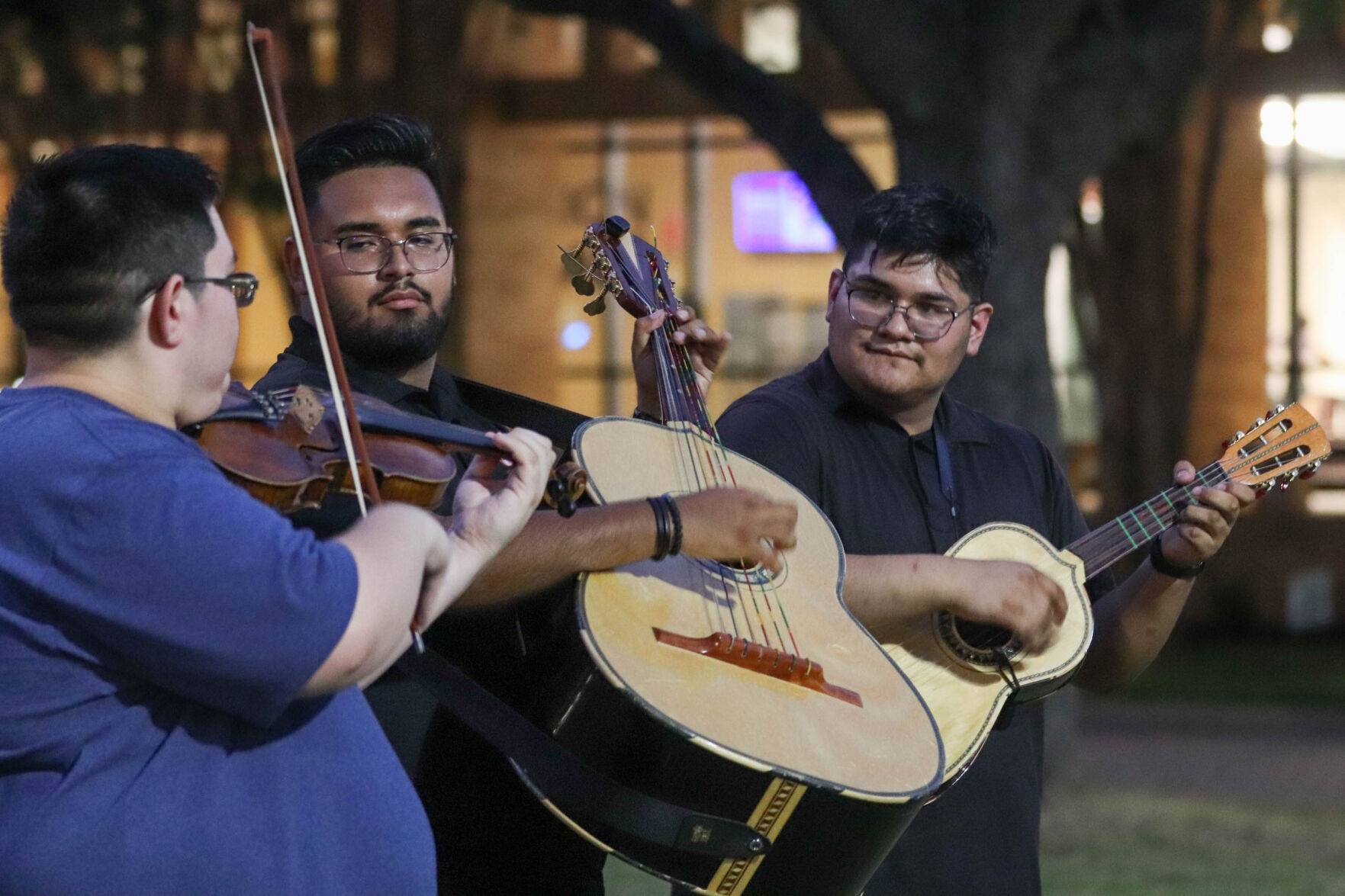 La Sociedad Hispánica celebrates Hispanic Heritage Month with food, music and dance